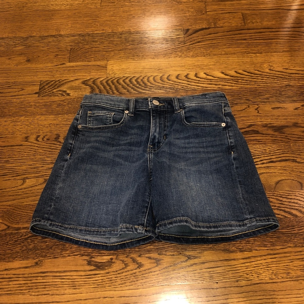 Jean shorts!!
